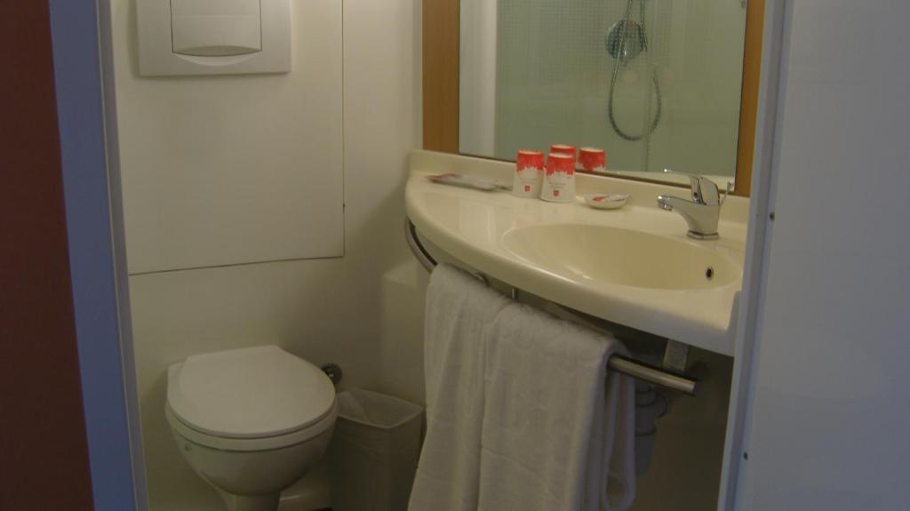 Hotel Ibis Shenyang Tiexi Exteriör bild