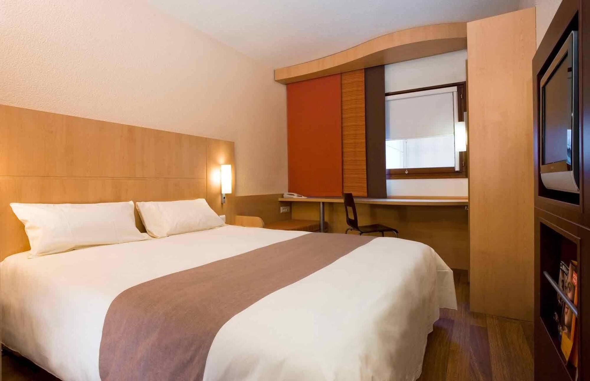 Hotel Ibis Shenyang Tiexi Exteriör bild