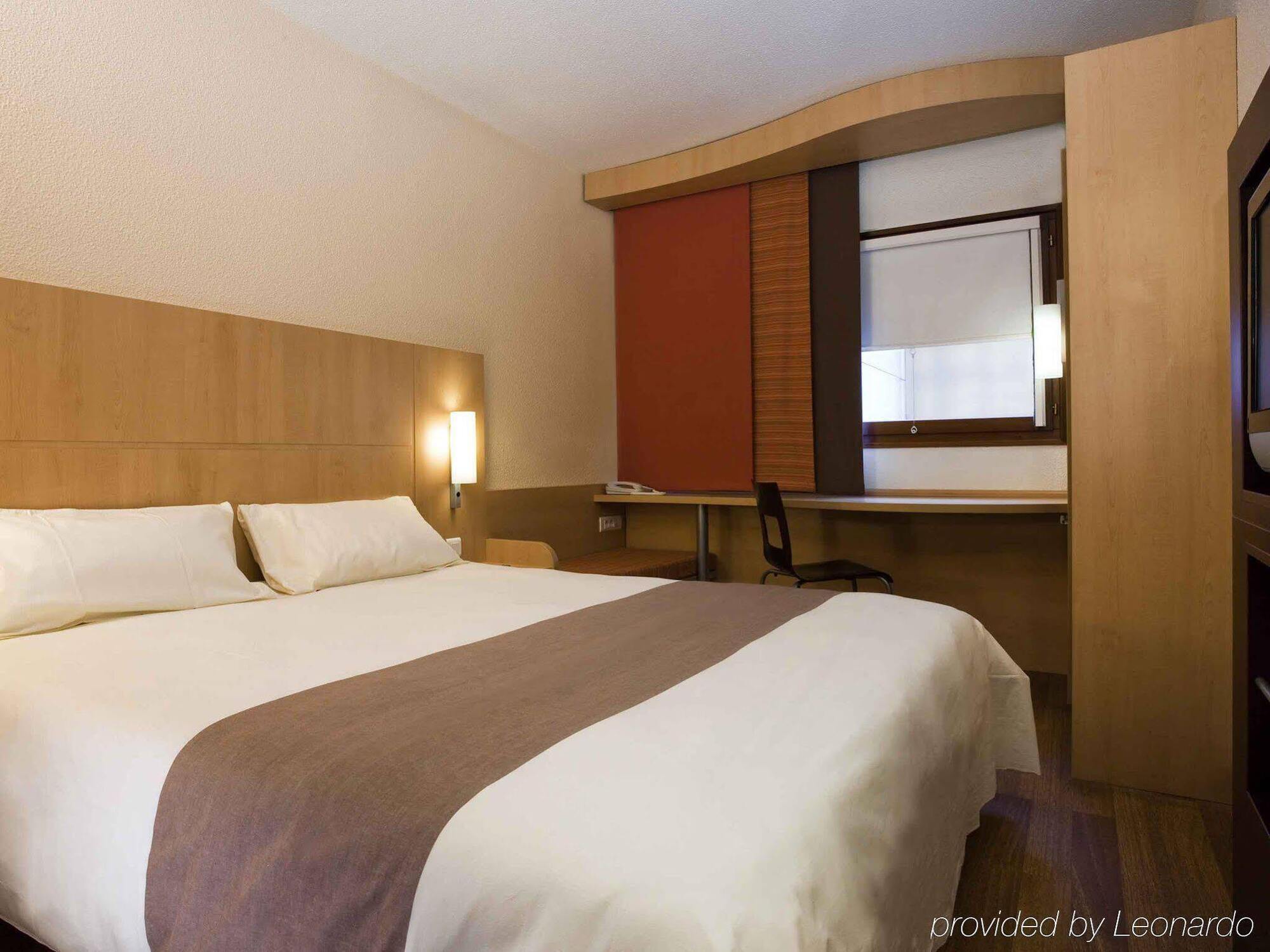 Hotel Ibis Shenyang Tiexi Exteriör bild