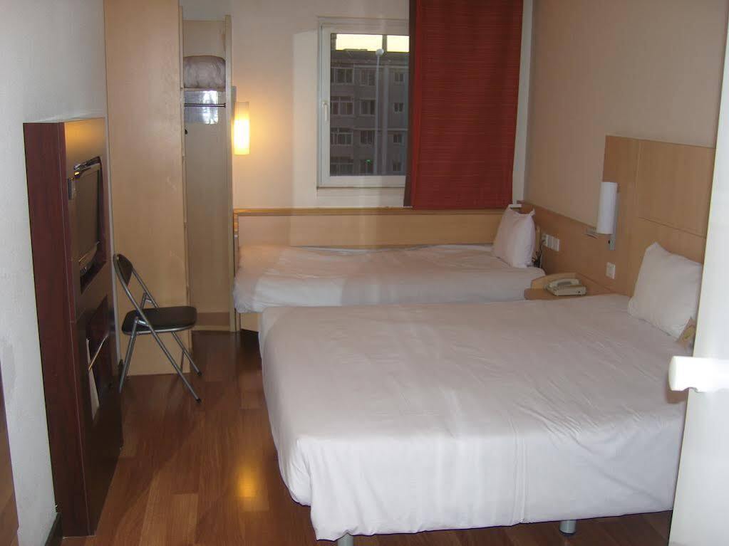 Hotel Ibis Shenyang Tiexi Exteriör bild