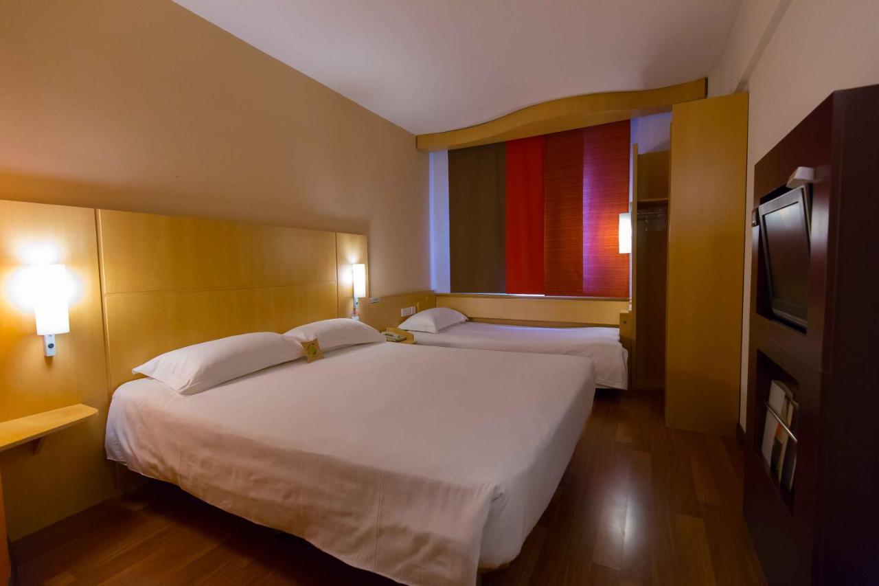 Hotel Ibis Shenyang Tiexi Exteriör bild